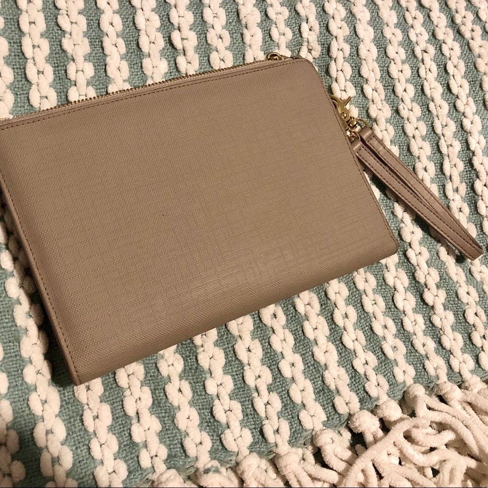 Dagne Dover Essential Wristlet